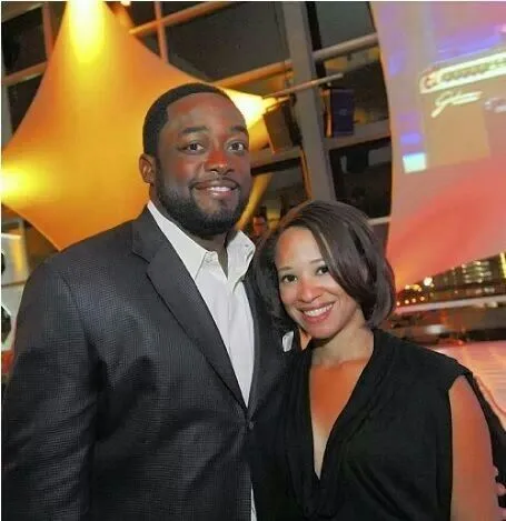 HAPPY ANNIVERSARY ” to Coach Mike Tomlin  as He and His Wife celebrates their 28-years Marriage Anniversary Today…