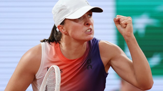 Iga Świątek krytykuje publiczność French Open po przerażającym meczu z genialną Osaką