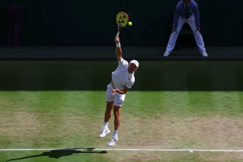 Wimbledon dwóch prędkości? Czy możliwa jest tenisowa praca hybrydowa?