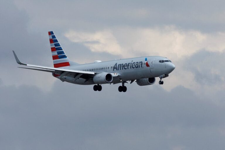 American Airlines posts a $931 million loss as the industry struggles to recover.