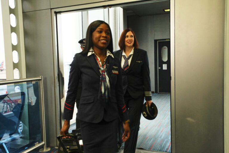 American Airlines Flight Attendants Win 33% Pay Raise