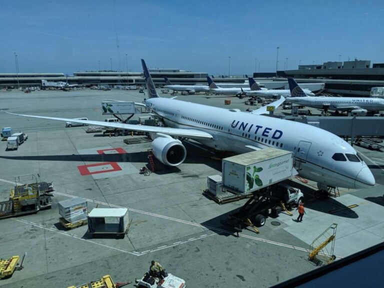 FAA Clears United Airlines to Add New Aircraft and Routes