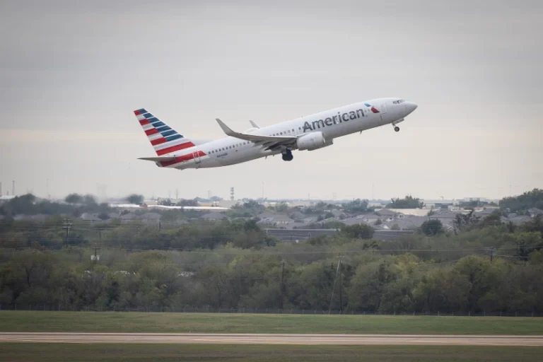 AMERICAN AIRLINES SHAREHOLDER ALERT: CLAIMSFILER REMINDS INVESTORS WITH LOSSES IN EXCESS OF $100,000 of Lead Plaintiff Deadline in Class Action Lawsuit Against American Airlines Group Inc. – AAL