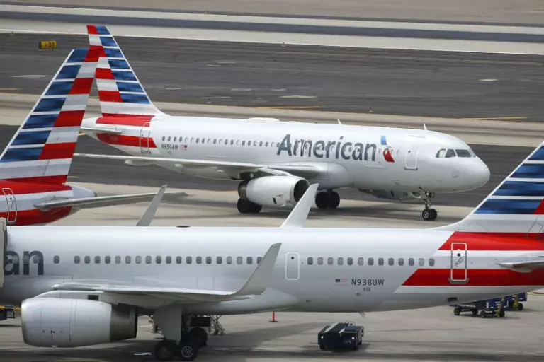 American Airlines flight aborts takeoff after tire issue on runway