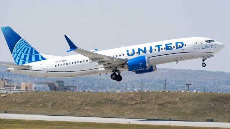 United Airlines & NOAA To Monitor Greenhouse Gas Emissions With Boeing 737