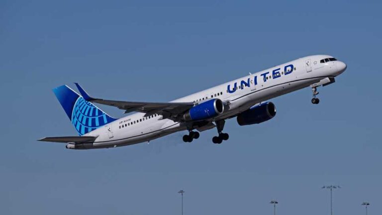 Appeals Court Sides With Airlines On New USDOT “Junk Fee” Rule