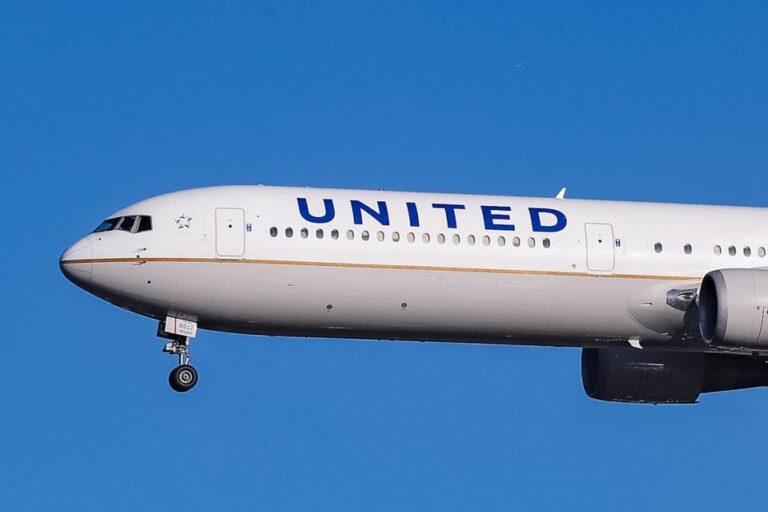 What Factors Will Drive United Airlines’ Revenues In 2024?