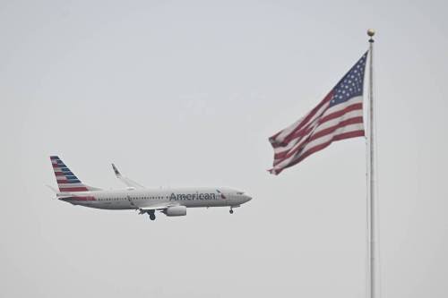 American Airlines extends suspension of flights to Israel until April 2025