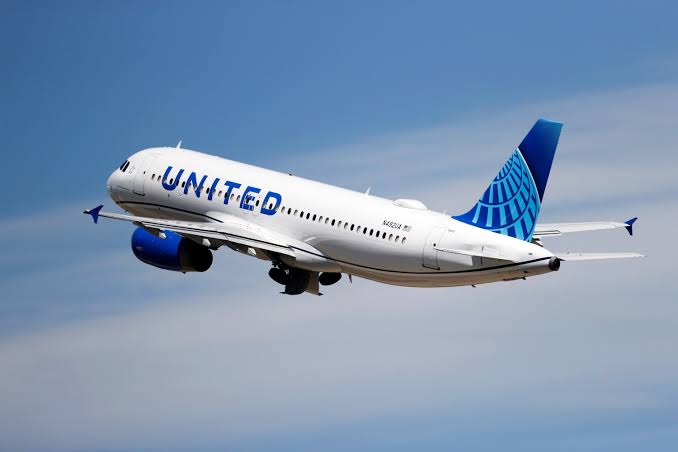 United Airlines Faces Lawsuit with Potential $1 Billion Impact