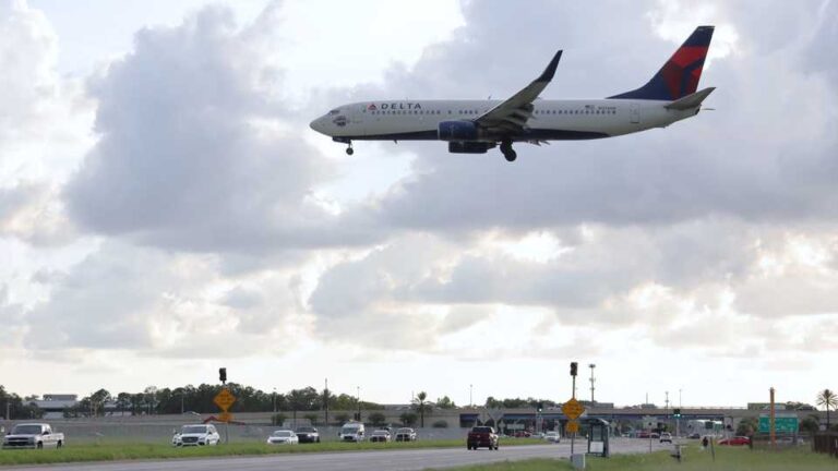 Tampa International Airport Issues Ground Stop As Tropical Storm Debby Approaches Hurricane Strength