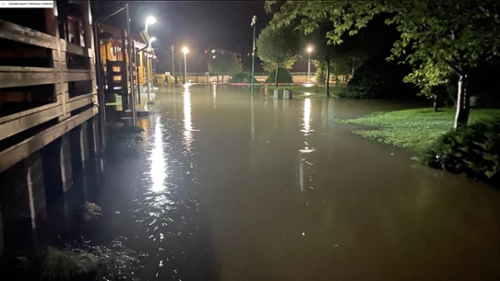 Polska walczy z pogodowym armagedonem. “Stadion pod wodą”