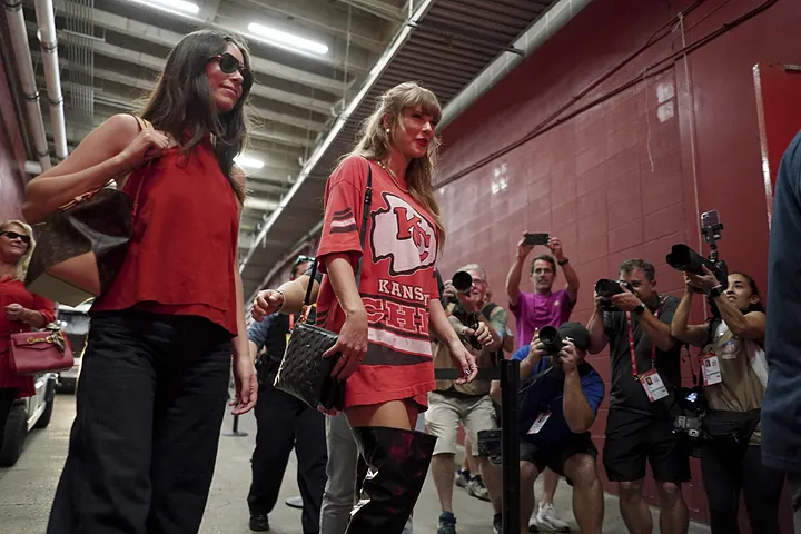 Taylor Swift ‘forgives’ Harrison Butker’s comment with gesture that would drive Travis Kelce crazy