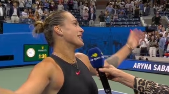 Aryna Sabalenka znów drażni nowojorską publiczność. Mówi: „Teraz mi kibicujecie? Jest za późno” po wejściu do finału US Open