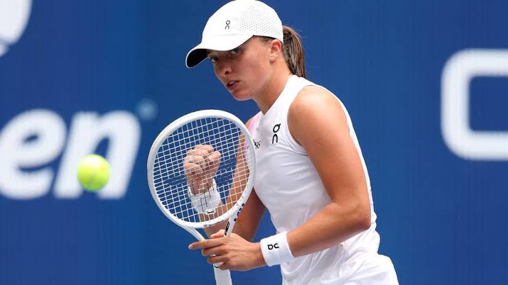 US Open: Świątek zapewnia sobie drugi awans do ćwierćfinału US Open, De Minaur pokonuje Thompsona